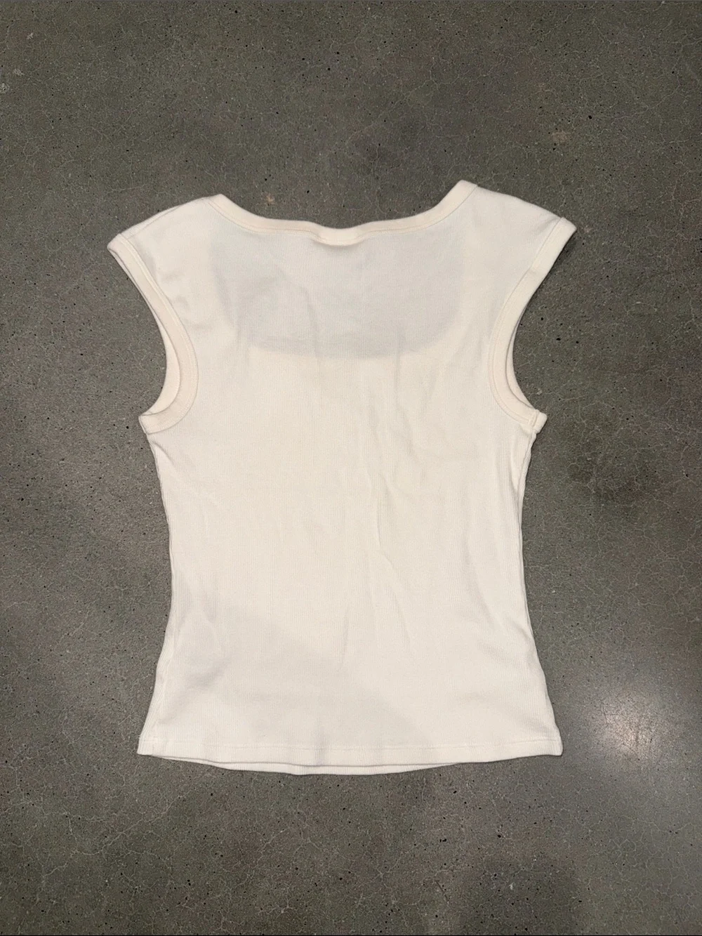 Universal Thread Cream Scoop Neck Top